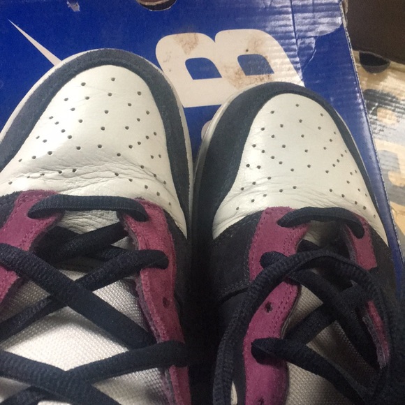 Unheavly - Picture 2 of 2